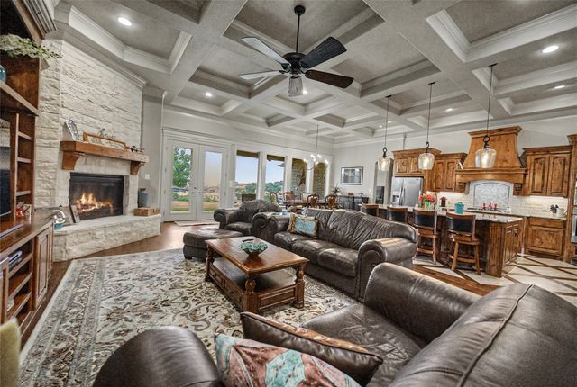 288 S Ridgeoak Court, Weatherford, TX 76087