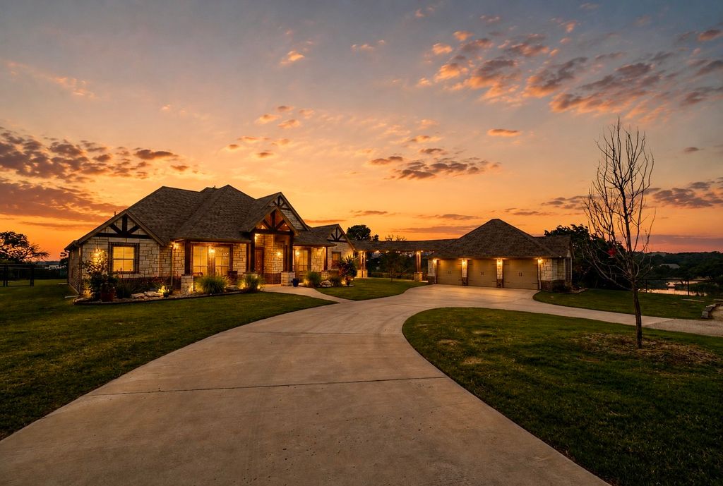 288 S Ridgeoak Court, Weatherford, TX 76087