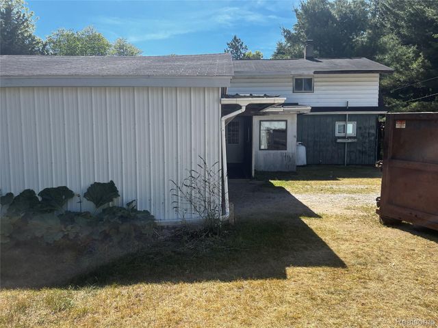 3594 N Lapeer Road, Mayfield Township, MI 48446