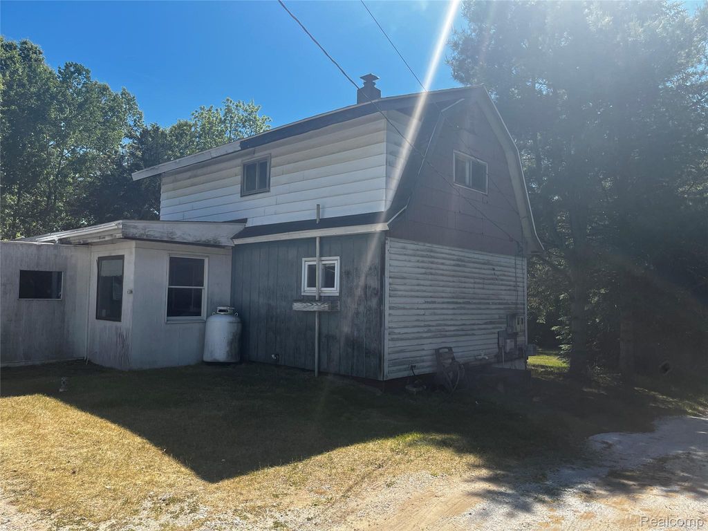 3594 N Lapeer Road, Mayfield Township, MI 48446