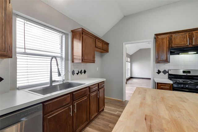 8201 Pacific Street, Frisco, TX 75035