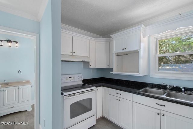 6921 Pearl Street SW, Ocean Isle Beach, NC 28469