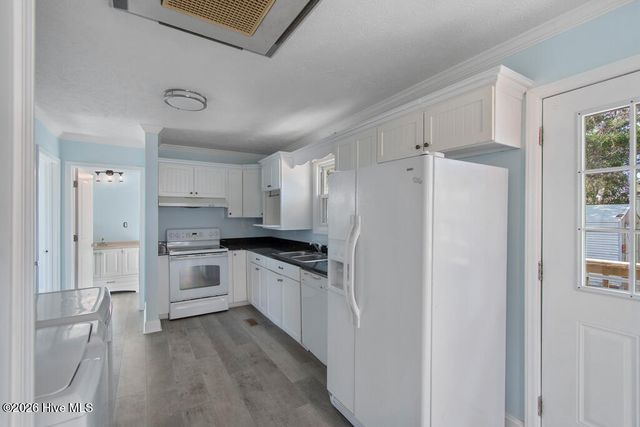 6921 Pearl Street SW, Ocean Isle Beach, NC 28469