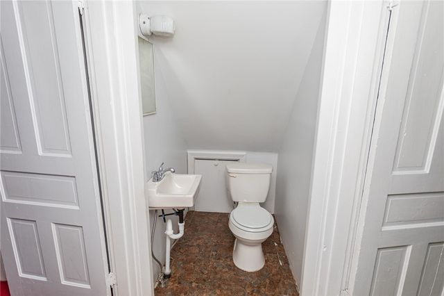 1213 Mccormick Ave, South Connellsville, PA 15425