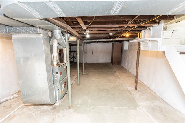 1213 Mccormick Ave, South Connellsville, PA 15425