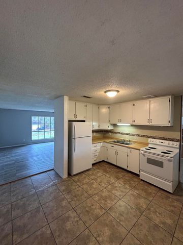2010 Allison St, Leesville, LA 71446