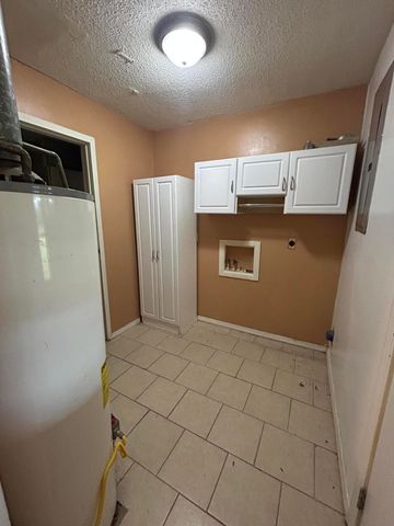 2010 Allison St, Leesville, LA 71446