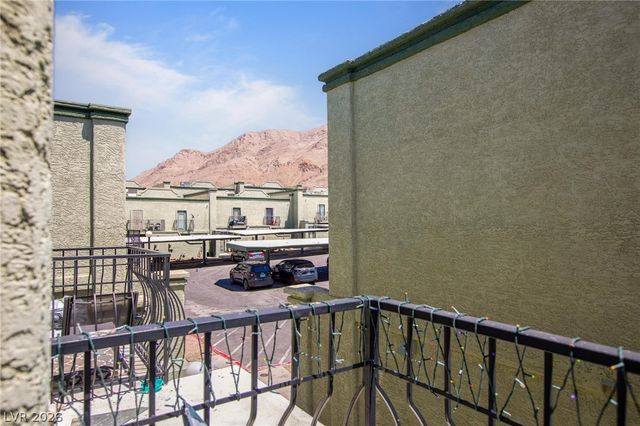 7066 Burcot Avenue 59, Las Vegas, NV 89156