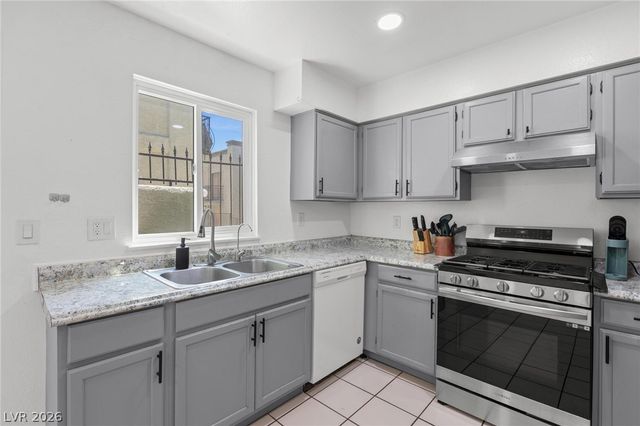 7066 Burcot Avenue 59, Las Vegas, NV 89156