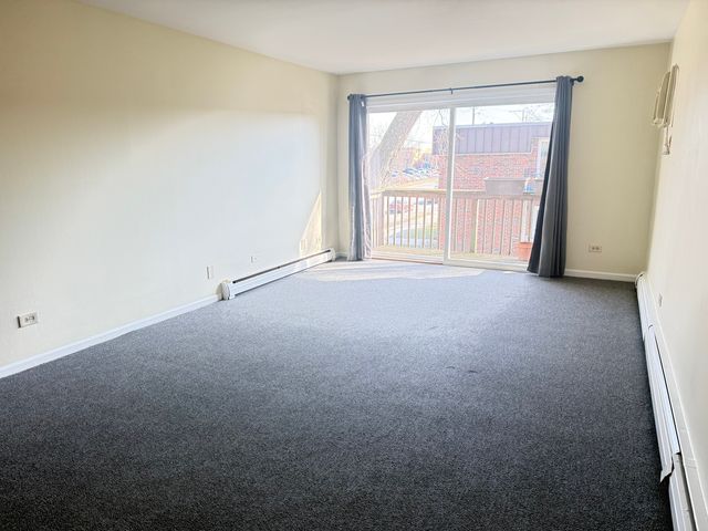 5720 East Avenue 3A, Countryside, IL 60525