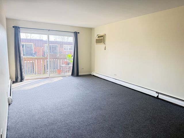 5720 East Avenue 3A, Countryside, IL 60525