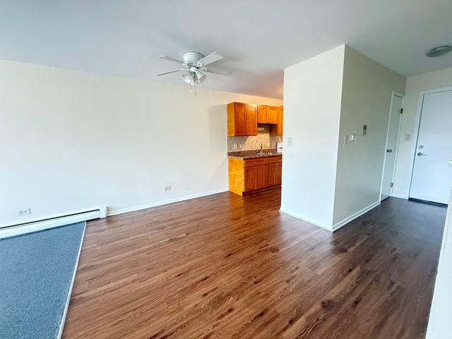 5720 East Avenue 3A, Countryside, IL 60525