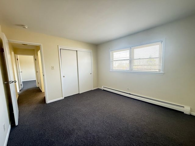 5720 East Avenue 3A, Countryside, IL 60525