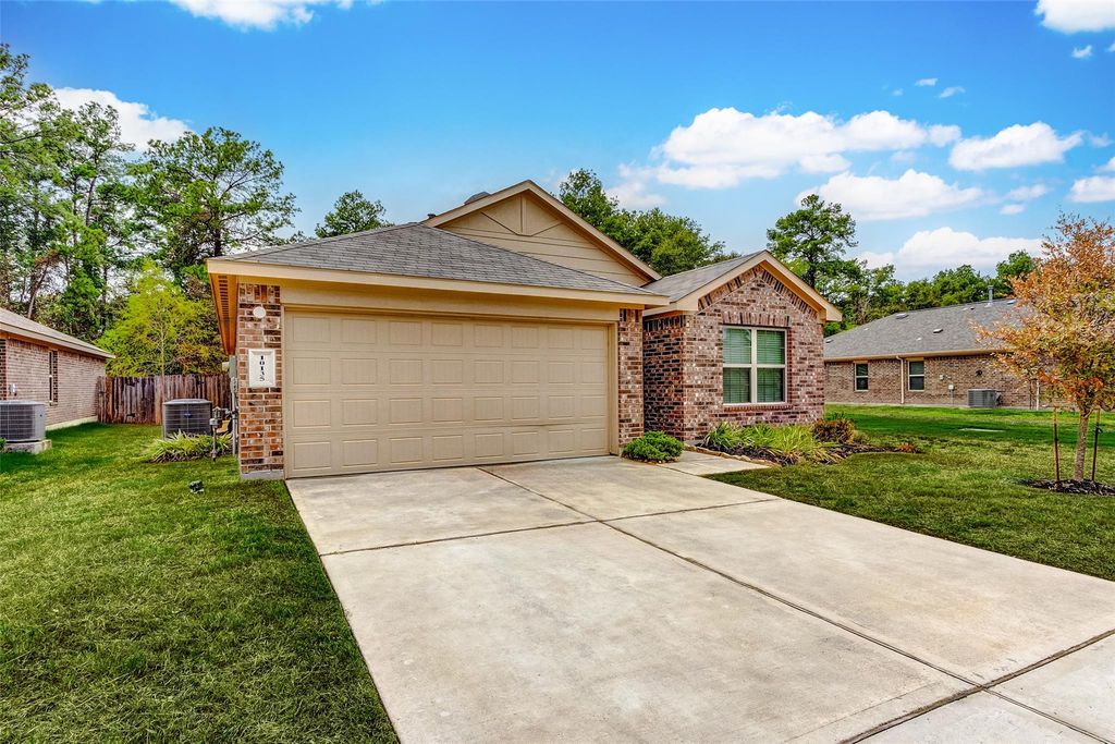 10135 Shagbark Hickory Court, Tomball, TX 77375