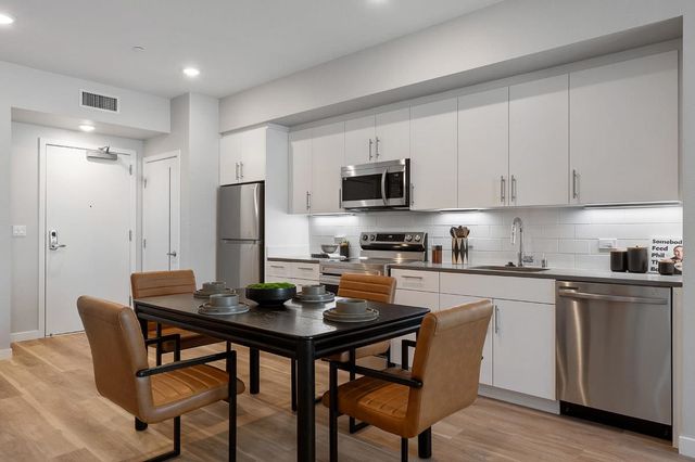 260 Brooklyn Basin Way 516, Oakland, CA 94606