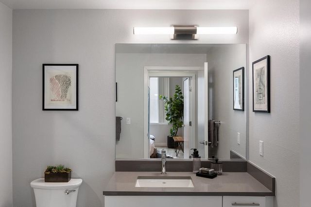 260 Brooklyn Basin Way 516, Oakland, CA 94606