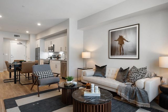 260 Brooklyn Basin Way 516, Oakland, CA 94606