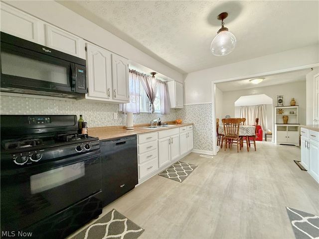 6 7th Street, Belpre, OH 45714