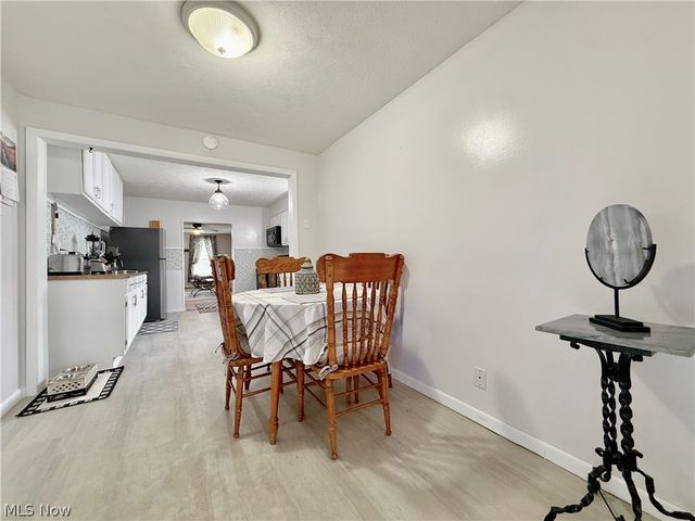 6 7th Street, Belpre, OH 45714