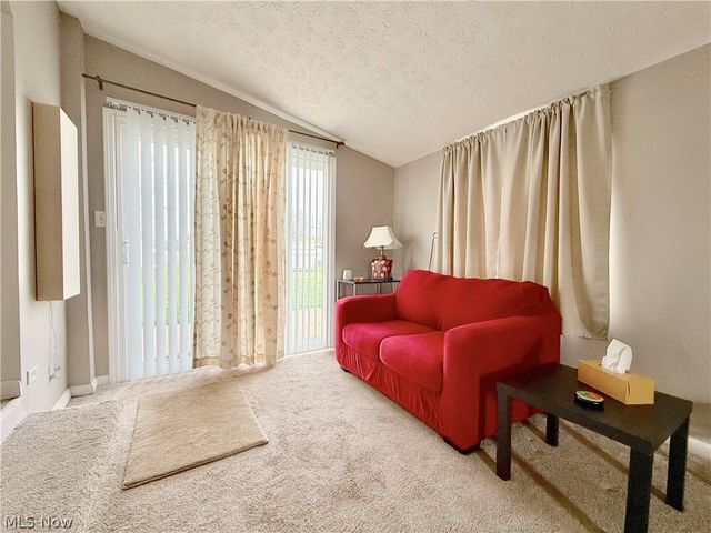 6 7th Street, Belpre, OH 45714