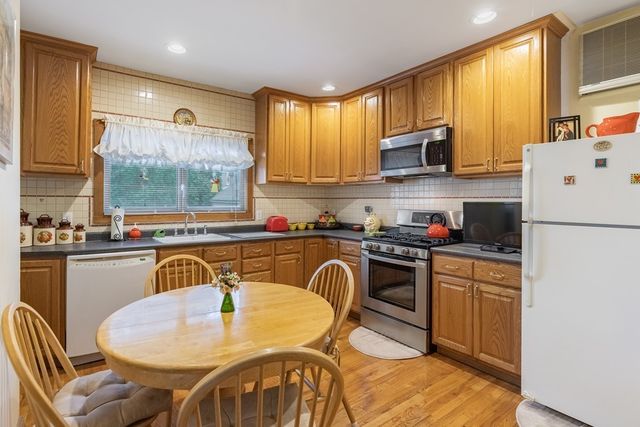 10 Virginia Ter, Lynn, MA 01904