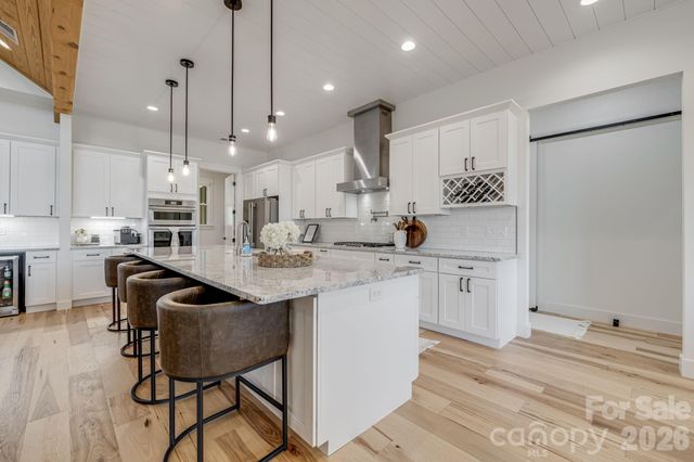 297 Maple Knoll Drive, Hendersonville, NC 28792