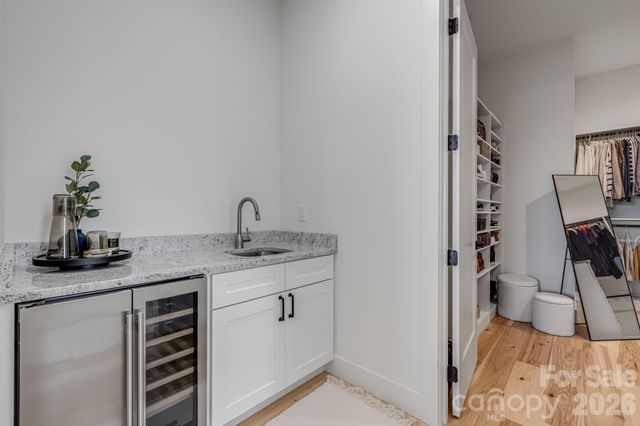 297 Maple Knoll Drive, Hendersonville, NC 28792