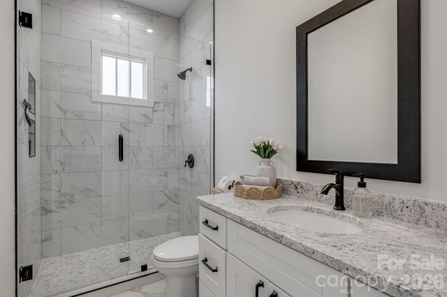 297 Maple Knoll Drive, Hendersonville, NC 28792