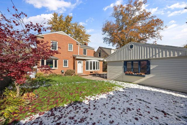 24907 Ward Street, Dearborn, MI 48124