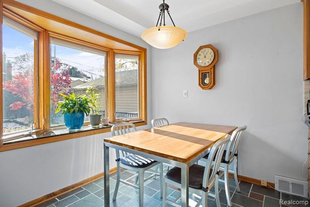 24907 Ward Street, Dearborn, MI 48124