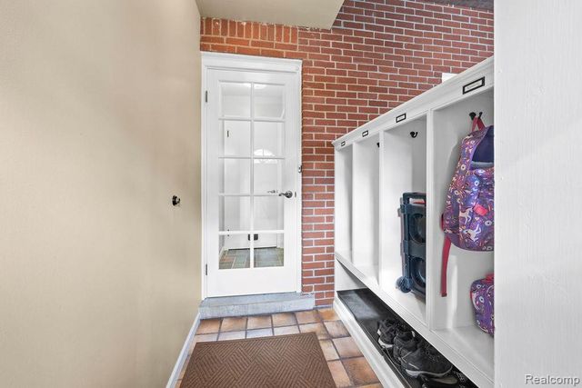 24907 Ward Street, Dearborn, MI 48124