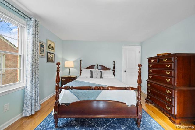 24907 Ward Street, Dearborn, MI 48124