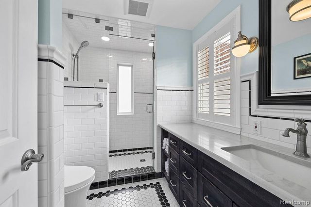 24907 Ward Street, Dearborn, MI 48124