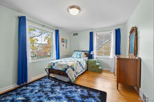 24907 Ward Street, Dearborn, MI 48124