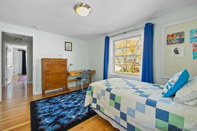 24907 Ward Street, Dearborn, MI 48124