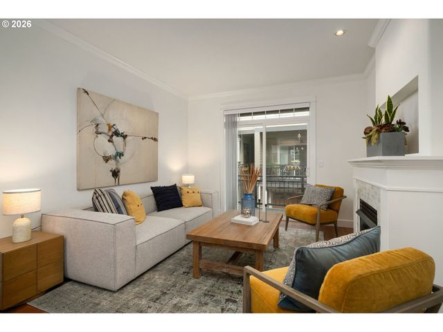 7515 Sw CAPITOL Hwy, Portland, OR 97219
