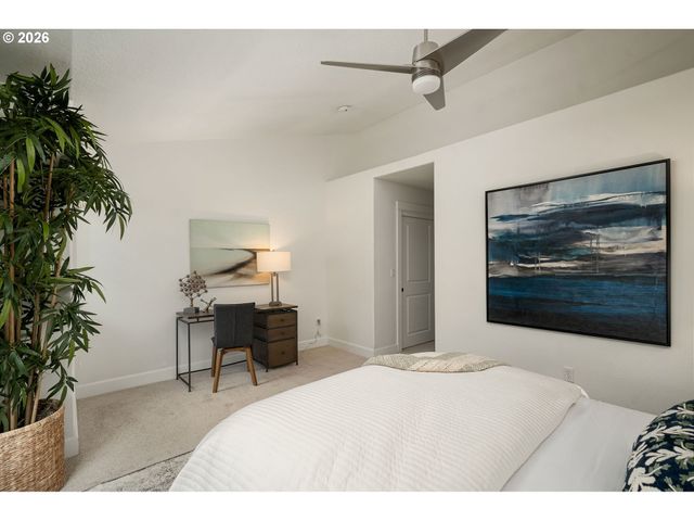 7515 Sw CAPITOL Hwy, Portland, OR 97219