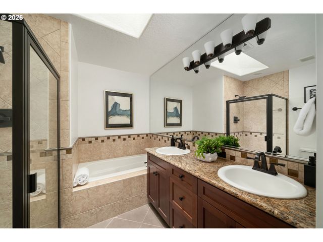 7515 Sw CAPITOL Hwy, Portland, OR 97219