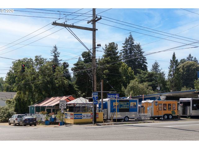 7515 Sw CAPITOL Hwy, Portland, OR 97219