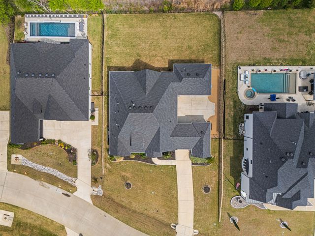 710 Singing Water Drive, Rockwall, TX 75087