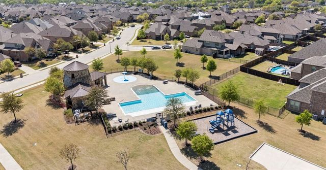 710 Singing Water Drive, Rockwall, TX 75087