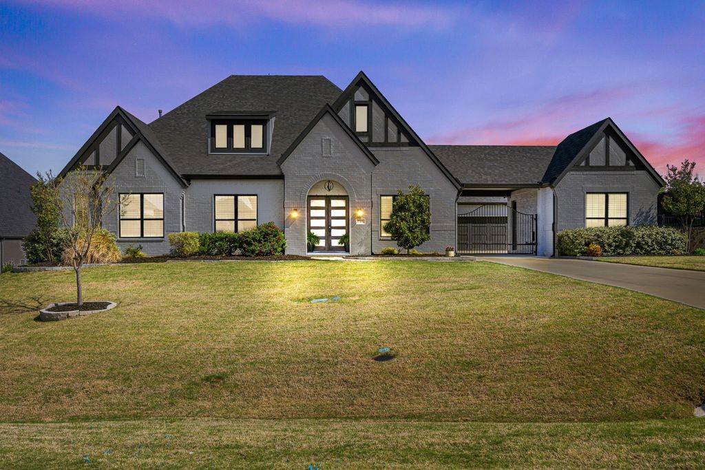 710 Singing Water Drive, Rockwall, TX 75087