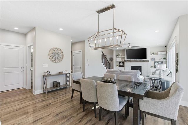 308 E Oak Street, Lone Jack, MO 64070