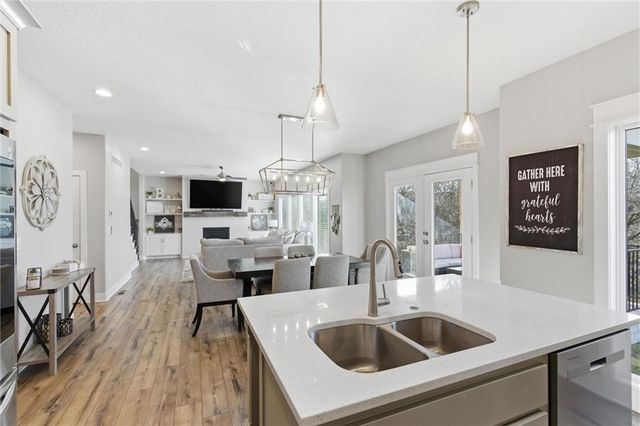 308 E Oak Street, Lone Jack, MO 64070