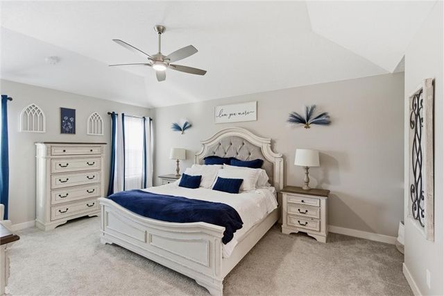 308 E Oak Street, Lone Jack, MO 64070