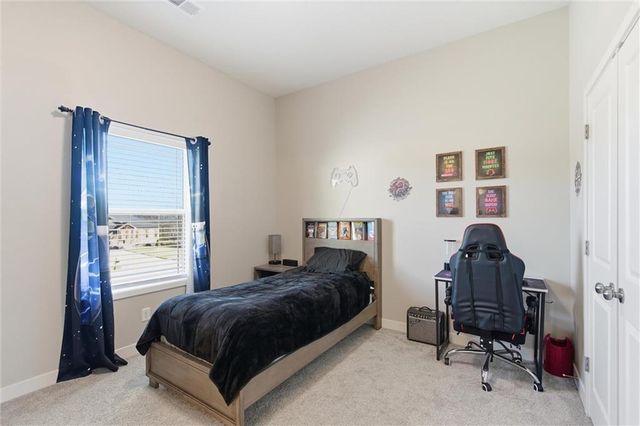 308 E Oak Street, Lone Jack, MO 64070