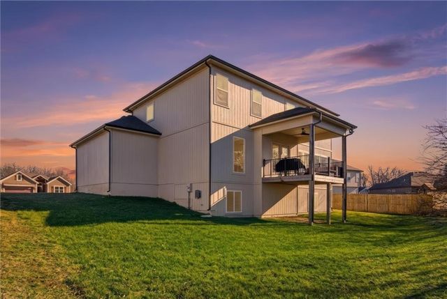 308 E Oak Street, Lone Jack, MO 64070