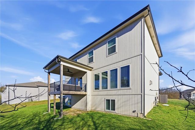 308 E Oak Street, Lone Jack, MO 64070