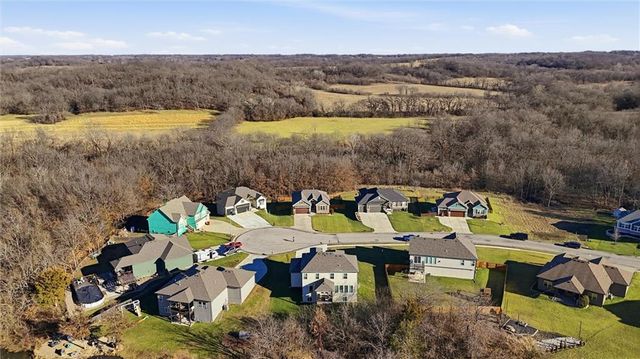 308 E Oak Street, Lone Jack, MO 64070