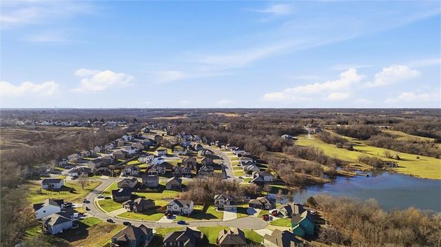 308 E Oak Street, Lone Jack, MO 64070